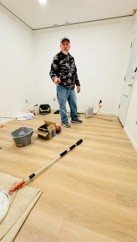Finished room, new plank floor